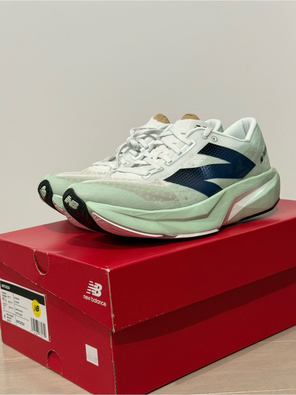 New Balance Fuelcell Rebel V4 running shoes - Men’s US9.5/ Women’s US11